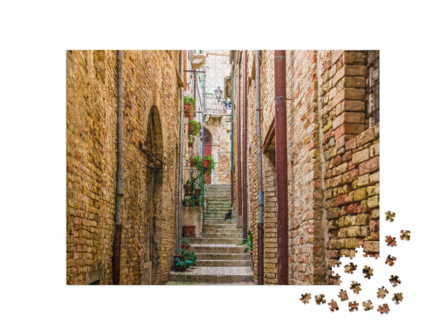 Puzzle 1000 pezzi „Strade e vicoli del centro storico di Città Sant'Angelo, provincia di Pescara, Abruzzo, Italia“