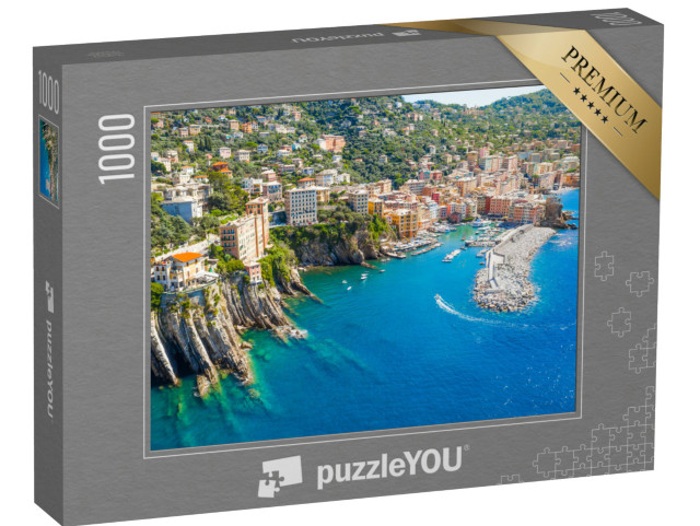 Puzzle 1000 pezzi „Marina e frangiflutti dove sorge il faro. Vela in barca verso il porto nel Mar Ligure, Camogli“