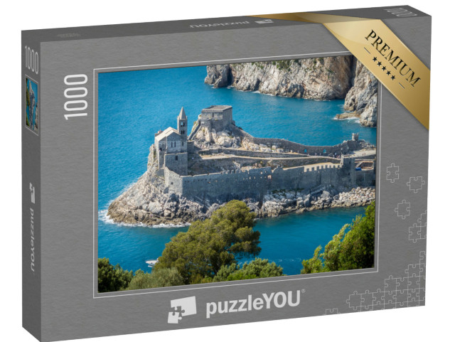 Puzzle 1000 pezzi „Porto Venere, Liguria, Italia: splendida veduta aerea della chiesa di San Pietro dall'isola di Palmaria“