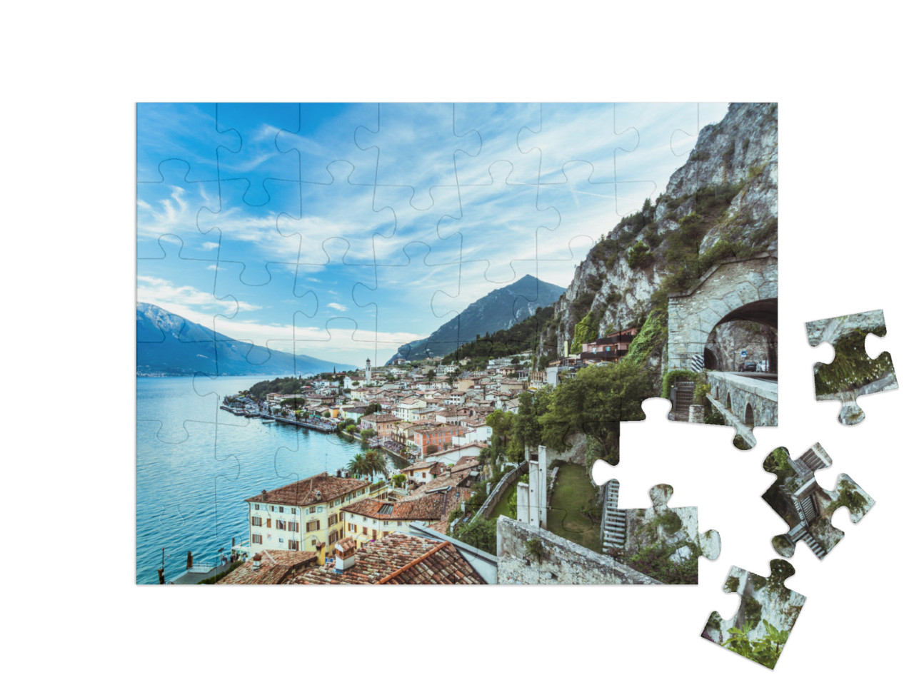 Puzzle 48 pezzi „Bellissimo panorama di Limone sul Garda sul Lago di Garda“