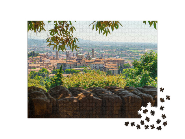 Puzzle 1000 pezzi „Vista di Bergamo dalla terrazza vicino alla chiesa di San Vigilio, chiesa di Santa Maria Maggiore“