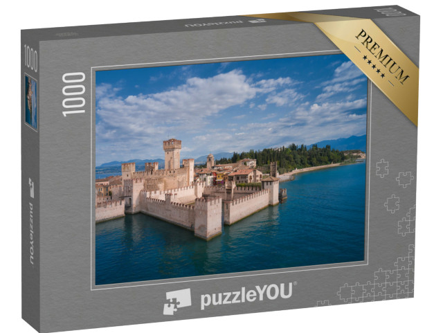Puzzle 1000 pezzi „Castello della Rocca Scaligera a Sirmione, Lago di Garda. Castello italiano sul lago di Garda“