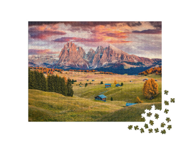 Puzzle 1000 pezzi „Alba sull'Alpe di Siusi con i larici autunnali davanti al Langkofel“