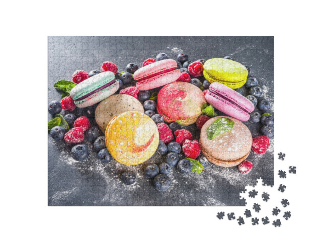 Puzzle 1000 pezzi „Macarons francesi colorati con frutti di bosco e zucchero a velo“