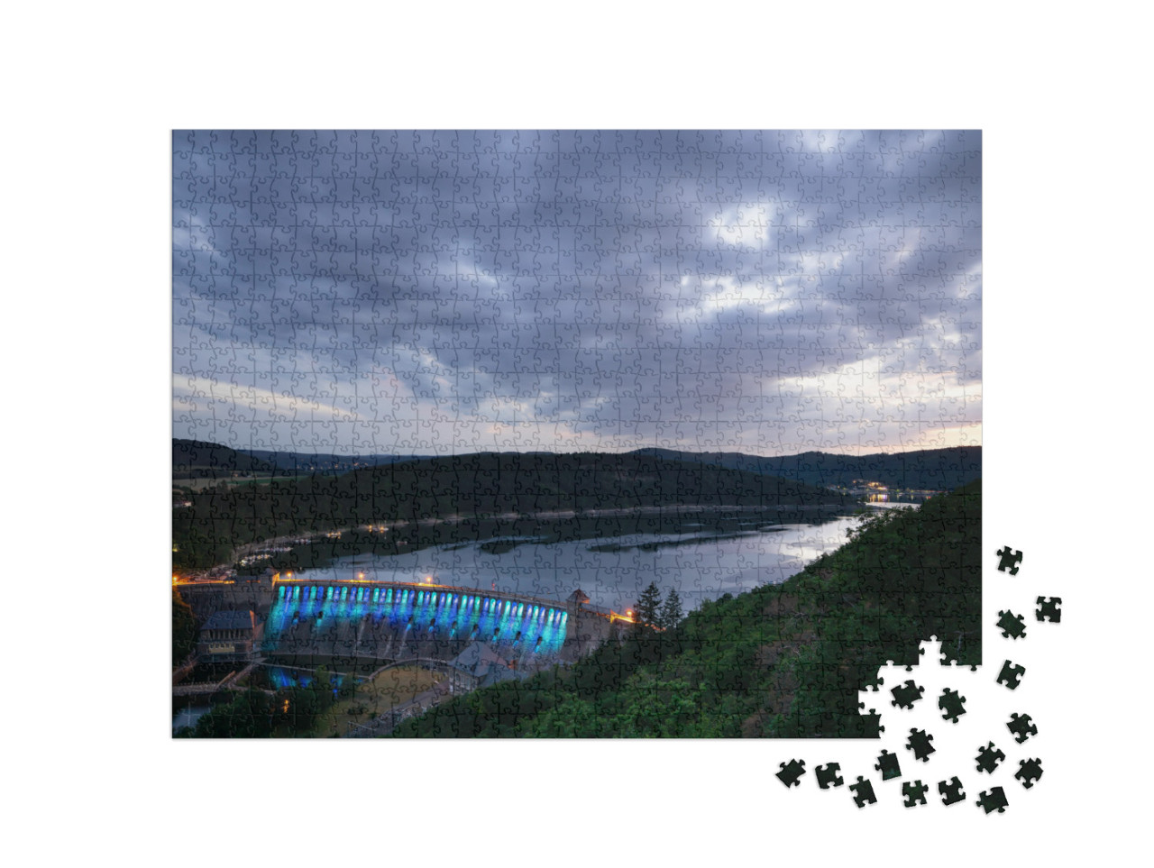 Puzzle 1000 pezzi „Vista dal punto panoramico Kleine Kanzel sul lago Edersee al tramonto“