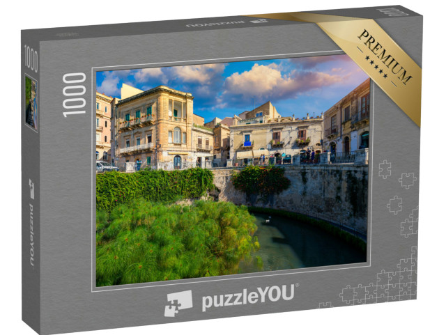Puzzle 1000 pezzi „La Fontana di ALa fontana di Aretusa e Siracusa in una soleggiata giornata estiva. Sicilia, Italia“