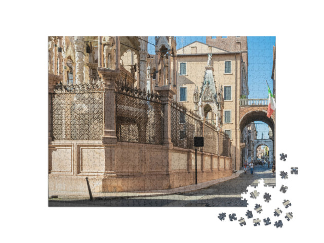 Puzzle 1000 pezzi „Monumento funerario gotico delle Tombe Scaligere (Arche Scaligere) - XIV secolo - Verona“