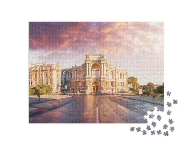 Puzzle 1000 pezzi „Panorama di Odessa con opera e teatro, Ucraina“