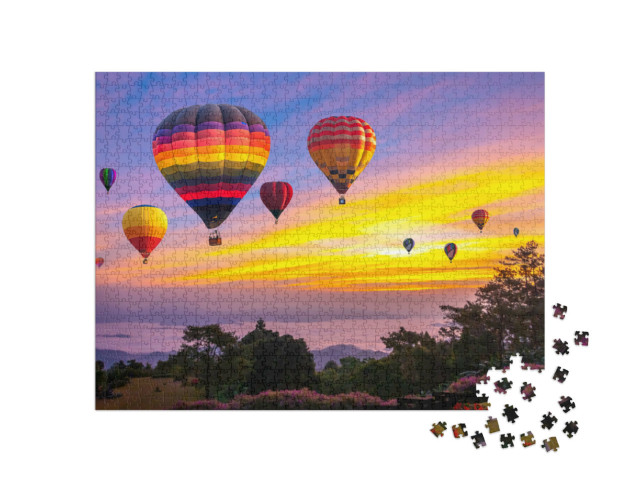 Puzzle 1000 pezzi „Mongolfiere sopra Chiang Mai, Thailandia“