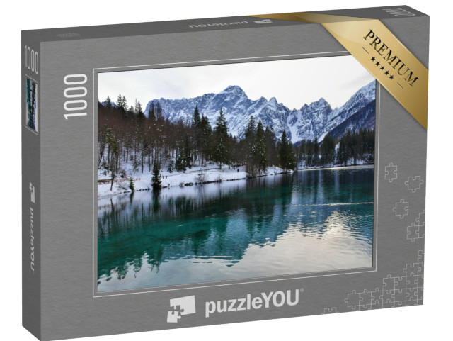 Puzzle 1000 pezzi „Il Lago di Fusine Inferiore, vicino a Tarvisio, e il Monte Mangart, nella regione Friuli-Venezia Giulia“