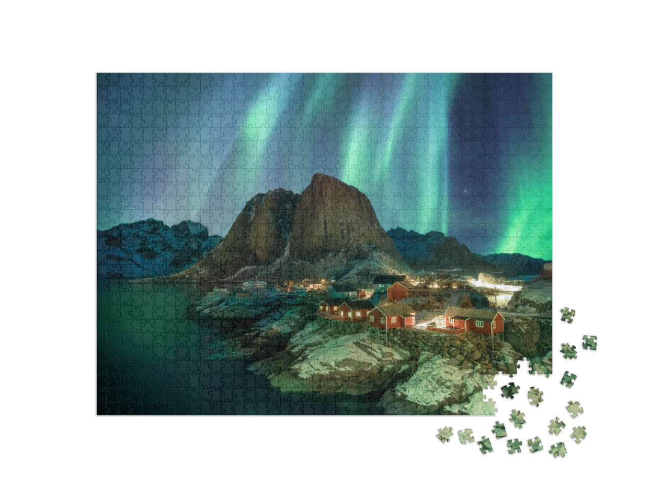 Puzzle 1000 pezzi „Aurora boreale su villaggio di pescatori con catena montuosa, costa di Hamnøy, Norvegia“