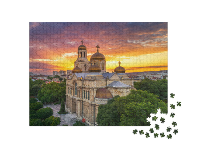 Puzzle 1000 pezzi „Tramonto sulla Cattedrale dell'Assunzione della Vergine Maria a Varna“