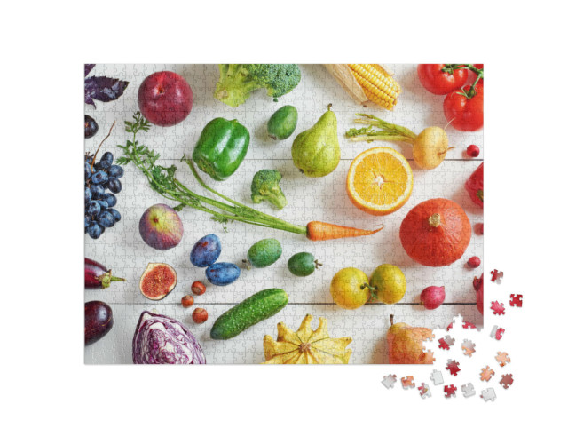 Puzzle 1000 pezzi „Frutta e verdura su un tavolo bianco“
