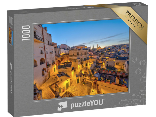Puzzle 1000 pezzi „Il centro storico di Matera, nell'Italia meridionale, al crepuscolo“