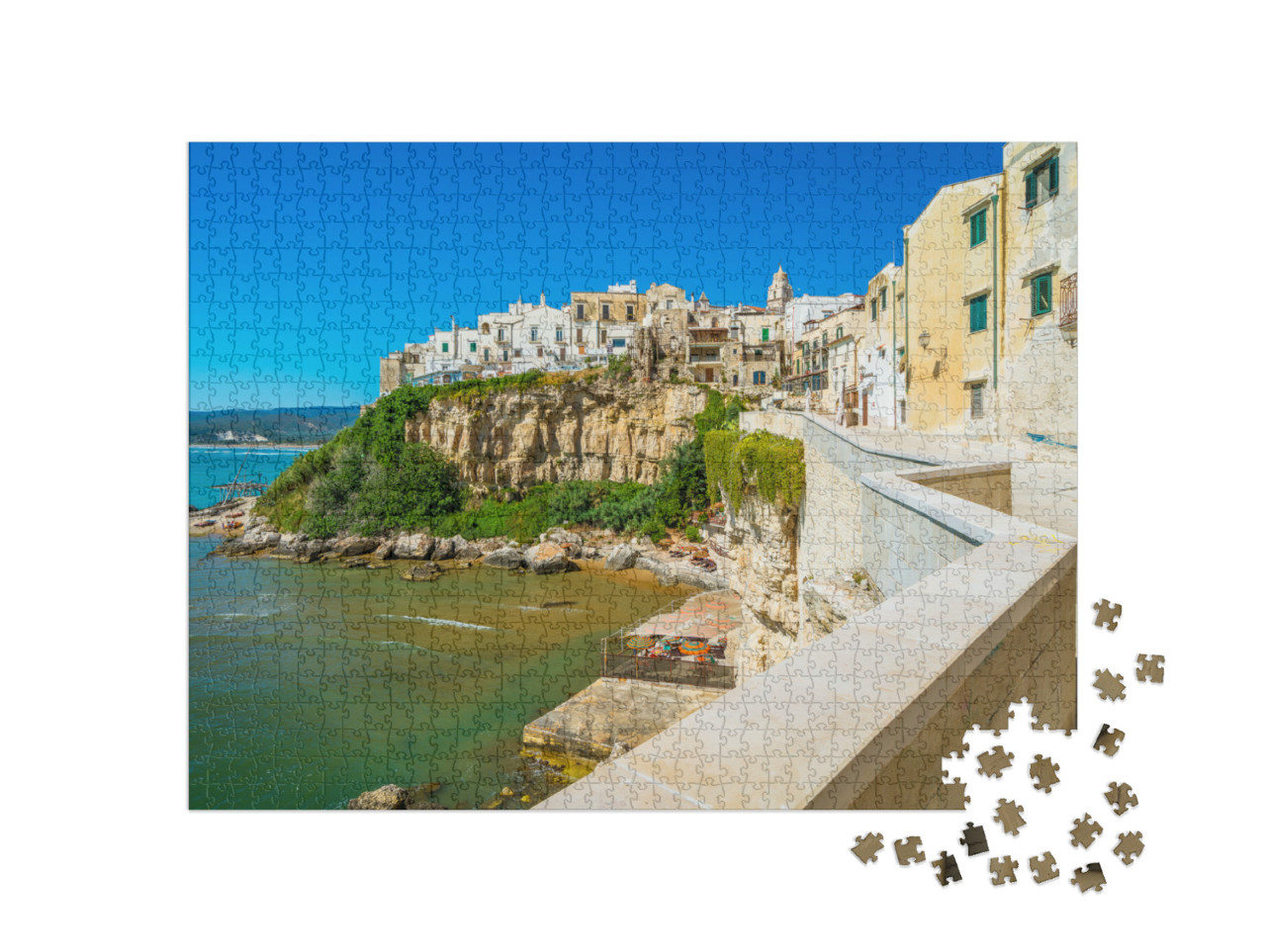 Puzzle 1000 pezzi „La bella Vieste in una soleggiata giornata estiva. Gargano, Puglia, Italia meridionale.“