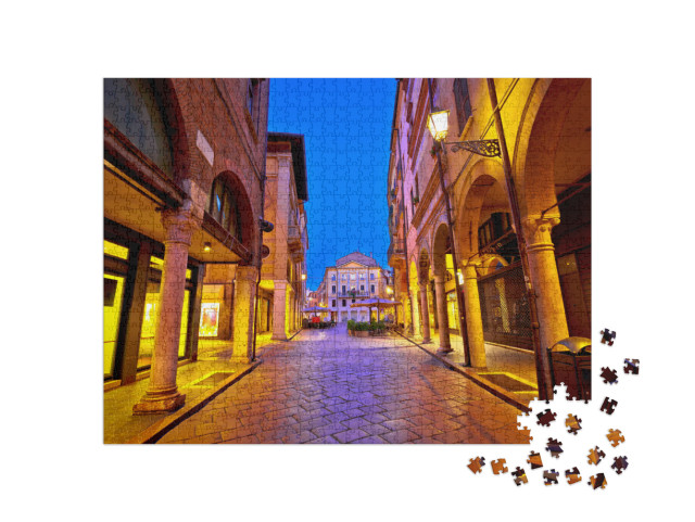 Puzzle 1000 pezzi „Vista serale della strada di Mantova, capitale europea della cultura e patrimonio mondiale dell'UNESCO“