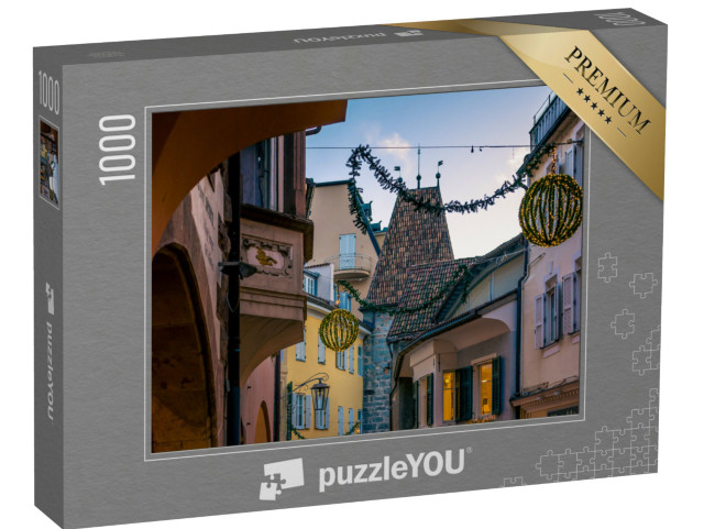 Puzzle 1000 pezzi „Un'atmosfera armoniosa, che riempie il centro storico di Merano durante il periodo natalizio.“