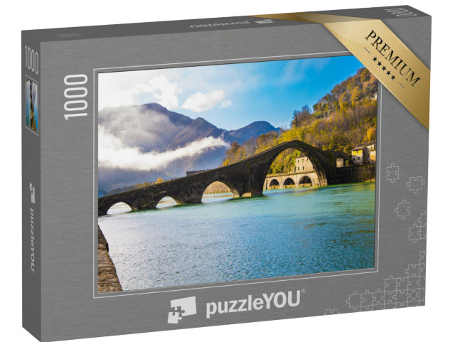 Puzzle 1000 pezzi „Italia, Provincia di Lucca: il Ponte del Diavolo attraversa il fiume Serchio“