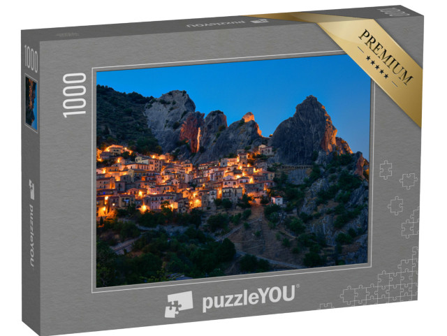 Puzzle 1000 pezzi „Bellissimo paesino Castelmezzano nelle dolomiti lucane sulle montagne all'ora blu“