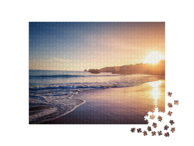 Puzzle 1000 pezzi „Tramonto sul mare con spiaggia di sabbia“