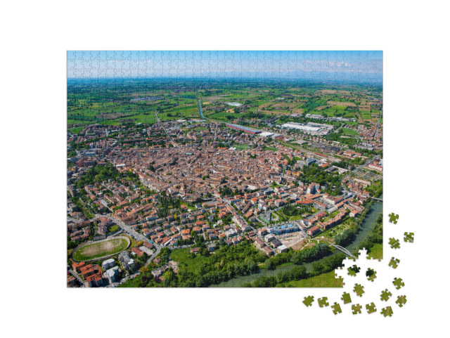 Puzzle 1000 pezzi „Veduta aerea del comune di Crema, in provincia di Cremona, Lombardia, Italia, Europa“