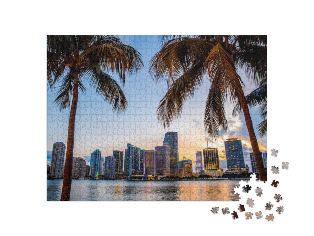 Puzzle 1000 pezzi „Vista serale dello skyline di Miami, Florida, USA“