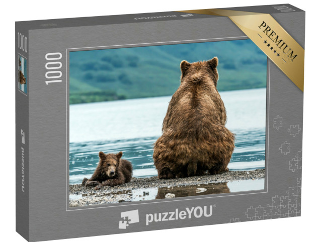 Puzzle 1000 pezzi „Mamma orso con cucciolo sulla spiaggia“