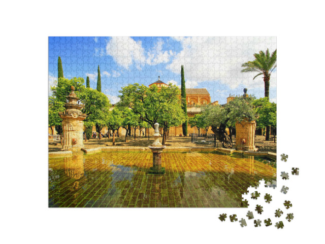 Puzzle 1000 pezzi „Fontana nel cortile interno della Cattedrale della Mezquita a Córdoba, Andalusia“