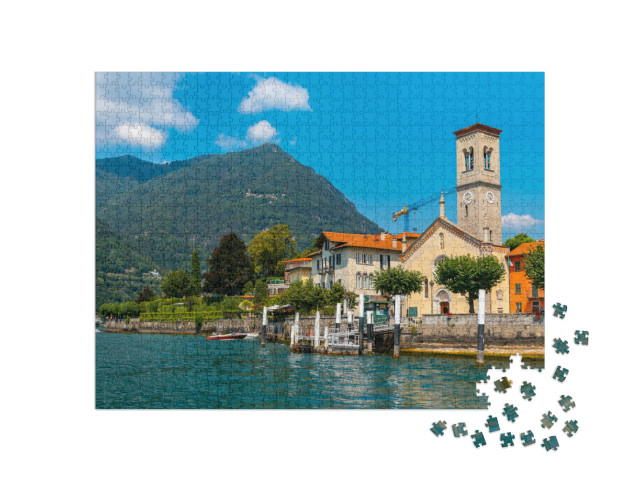 Puzzle 1000 pezzi „Italia, Lago di Como, Torno. Vista del molo e degli edifici“