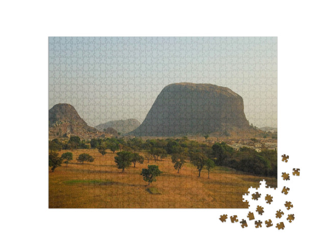 Puzzle 1000 pezzi „Mighty Zuma Rock, Stato del Niger, Nigeria“