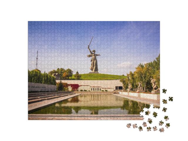 Puzzle 1000 pezzi „La patria chiama: monumento vicino a Volgograd“