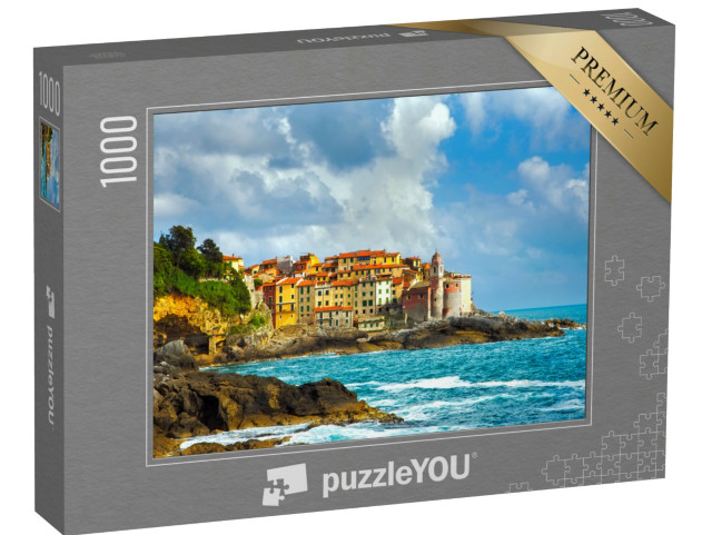 Puzzle 1000 pezzi „Scogli di Tellaro e antico villaggio sul mare. Chiesa e case. Cinque terre, Cinque Terre, Liguria“