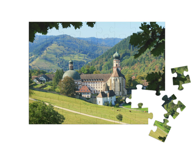 Puzzle 48 pezzi „Foresta Nera in Germania: un paesaggio meraviglioso“