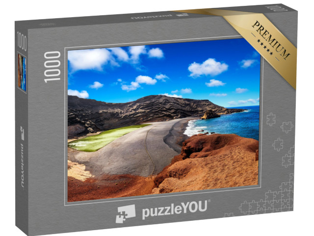 Puzzle 1000 pezzi „Cratere vulcanico con lago verde vicino a El Golfo, isola di Lanzarote, Spagna“