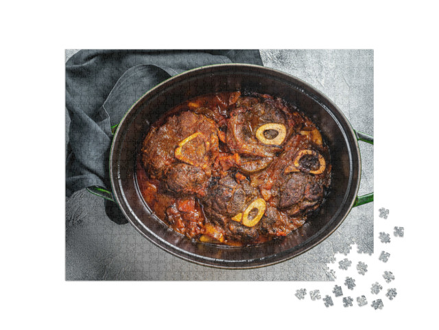 Puzzle 1000 pezzi „Osso buco stinco di vitello tagliato a croce brasato con pomodori e spezie, ossobuco di manzo“