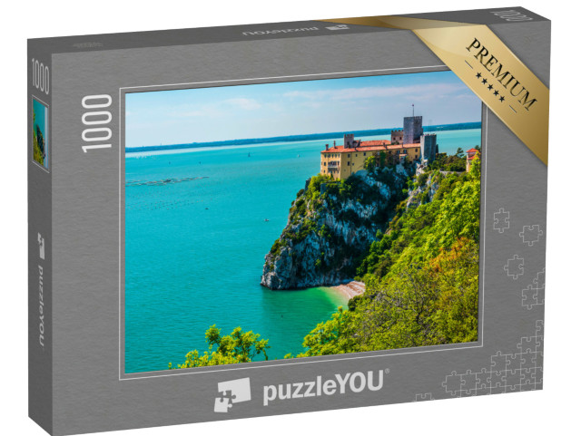 Puzzle 1000 pezzi „Golfo di Trieste. Alte scogliere Tra barche, rocce carsiche e antichi castelli. Duino. Italia“