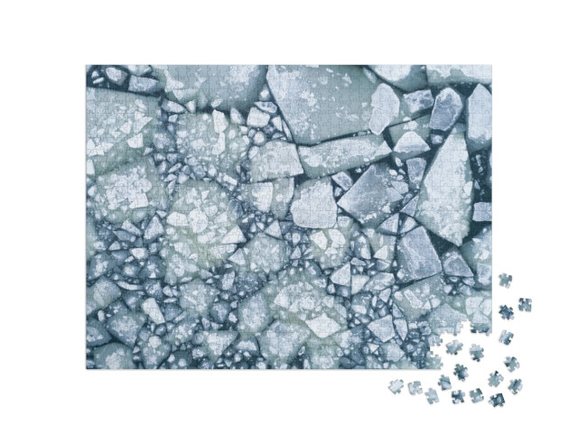 Puzzle 1000 pezzi „Ghiaccio bianco e acqua scura in inverno“