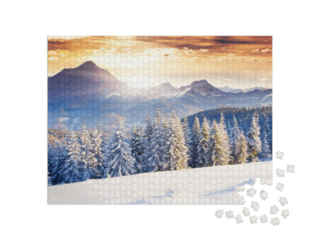 Puzzle 1000 pezzi „Fantastico paesaggio invernale serale con cielo drammatico“