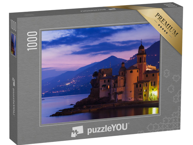 Puzzle 1000 pezzi „Bellissimo tramonto sulla spiaggia di ciottoli di Camogli, vicino a Genova, Italia“