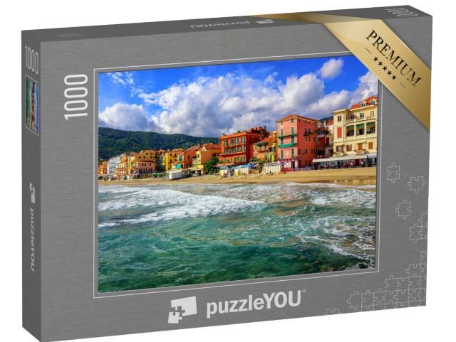Puzzle 1000 pezzi „Spiaggia di sabbia mediterranea nella città di Alassio, sulla Riviera italiana, vicino a San Remo, Italia“