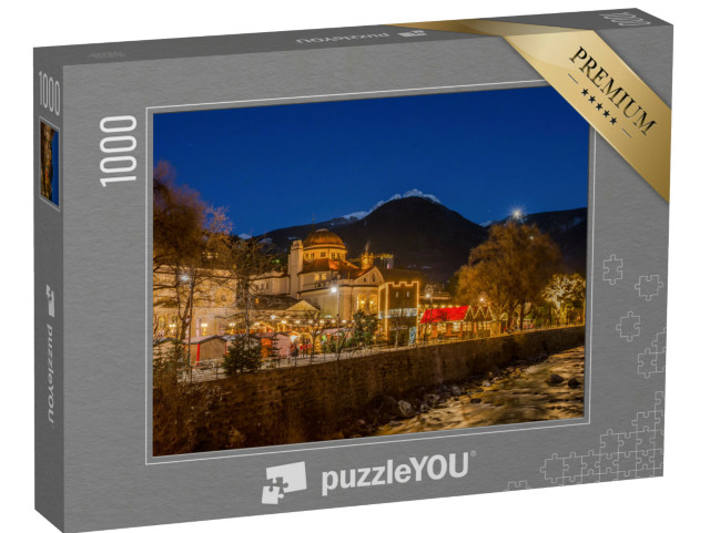 Puzzle 1000 pezzi „Merano Merano in Alto Adige, Italia, durante il Natale con il mercatino di Natale notturno“