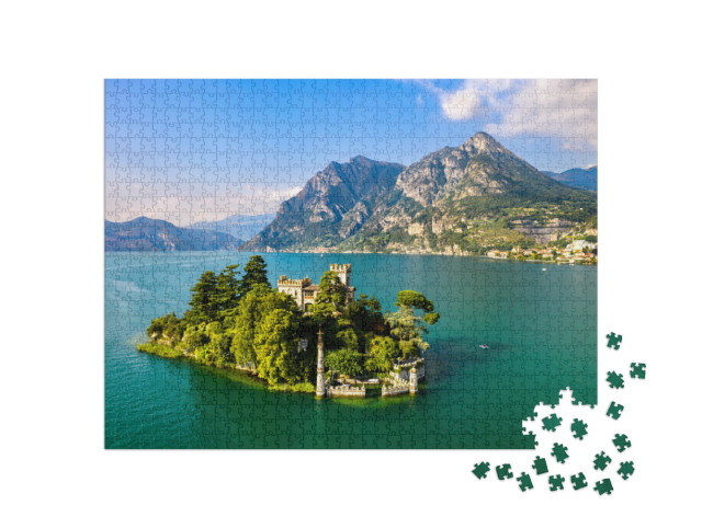 Puzzle 1000 pezzi „Veduta aerea dell'isola di Loreto con il castello sul lago d'Iseo, nell'Italia settentrionale“