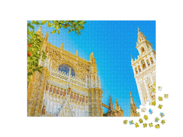 Puzzle 1000 pezzi „Cattedrale di Siviglia e Torre Giralda sotto il cielo blu di Siviglia“