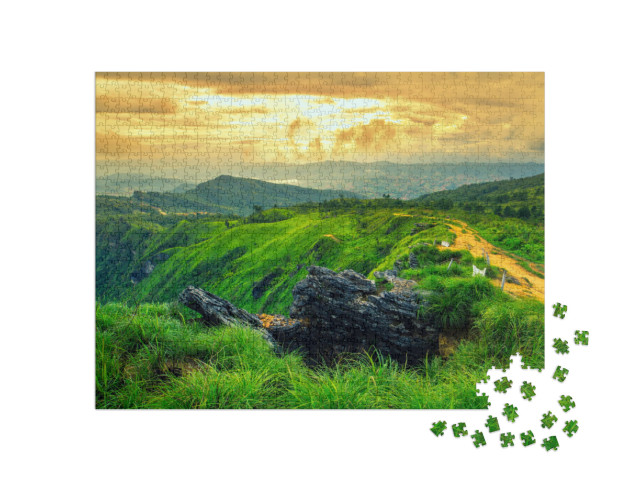 Puzzle 1000 pezzi „Bellissima area montana Phu Chi Fa, Laos“