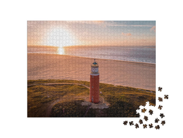 Puzzle 1000 pezzi „Texel: veduta aerea di un faro rosso, Paesi Bassi“