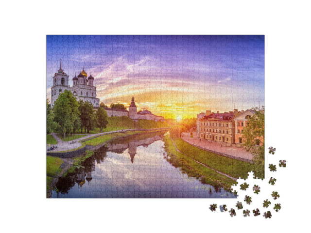 Puzzle 1000 pezzi „Cupola d'oro della chiesa della Santissima Trinità, Pskov, Russia“