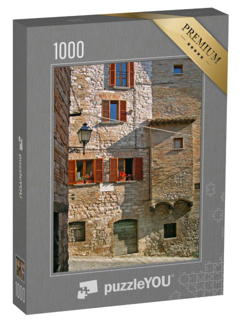 Puzzle 1000 pezzi „Italia, Marche, Cagli, tipica strada medievale della città.“