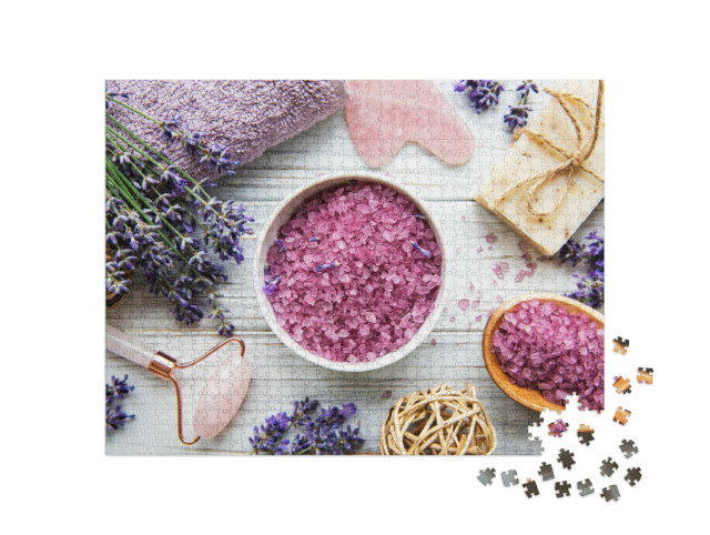 Puzzle 1000 pezzi „Ingredienti per cosmetici naturali SPA alla lavanda“
