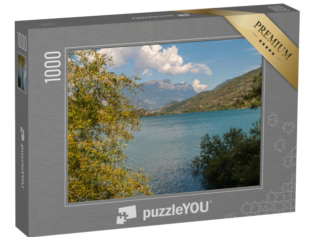 Puzzle 1000 pezzi „Il lago di Cavedine è un piccolo bacino artificiale che offre natura e sport - Provincia di Trento“