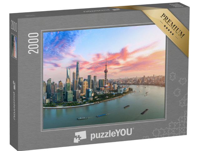 Puzzle 2000 pezzi „Vista aerea dello skyline di Shanghai nella luce della sera“